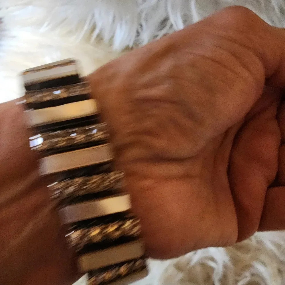 Vintage MOP and bling expansion‎ bracelet